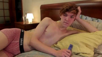 Andycaulfield  03-09-2021 video feets